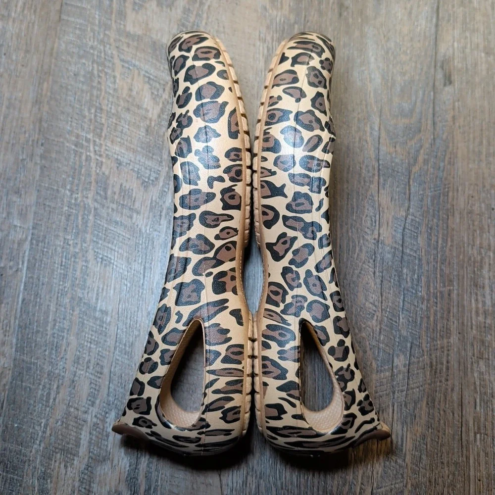 Crocs Kadee Flat Women Size 7 Leopard Print Animal Pattern Brown Black Slip On